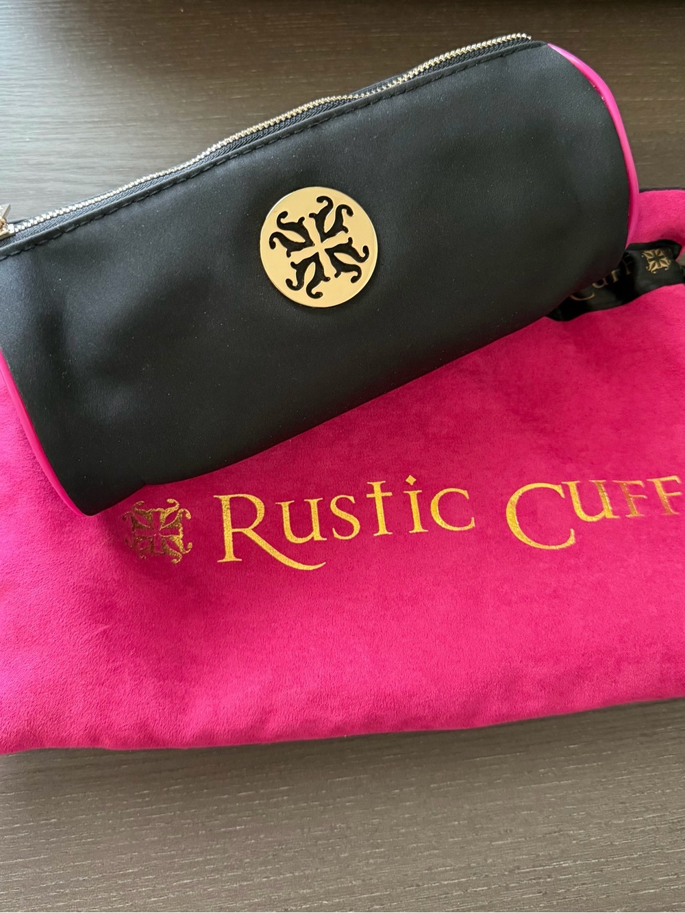 Rustic Cuff Jewelry Travel Case & Pink Dust Cover